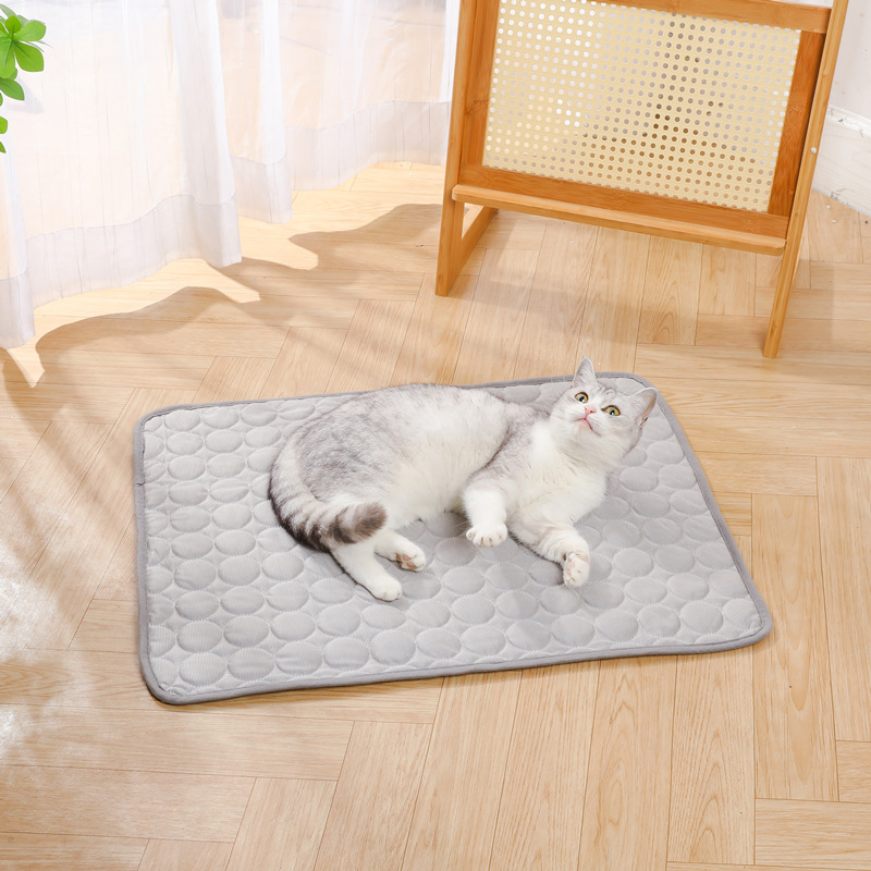 Pet Cooling Mat for Dogs Cats  - огляд і ціна Cooling Blanket Hot Sleepers
