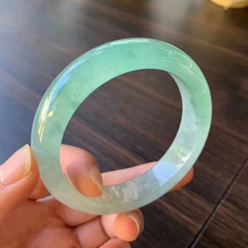 Light ice jade for girls, Burm - огляд і ціна Lighting